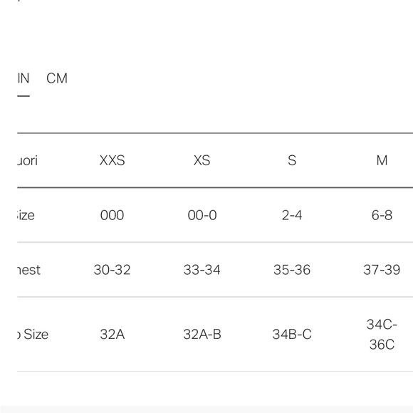 NWT Vuori Daily Crop in White Size Medium - Picture 6 of 6